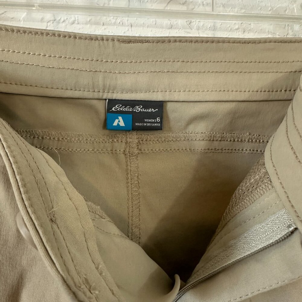 Eddie Bauer 6 First Ascent Guide Pro Tan Khaki Cargo Capri Cropped Pants - Picture 6 of 7
